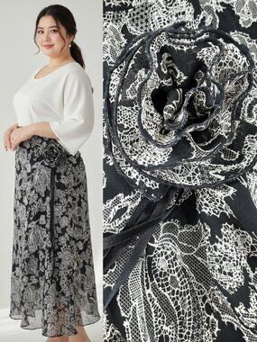 Y2K lace print skirt - Cami International brand